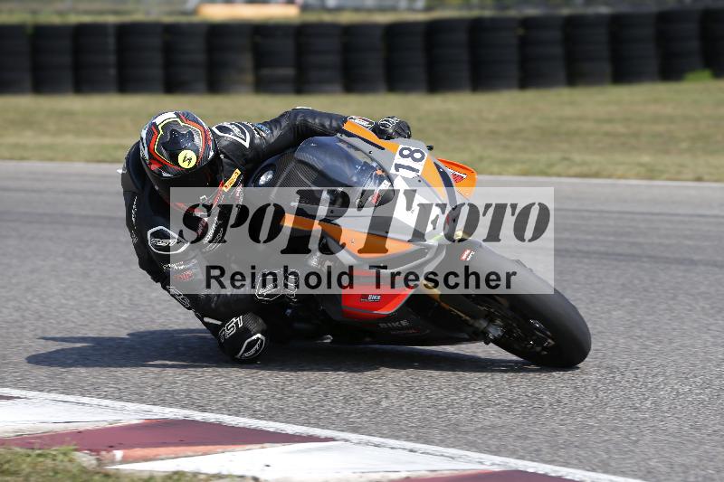 /Archiv-2025/49 26.08.2025 Cornu Master School ADR/rot-rouge/18